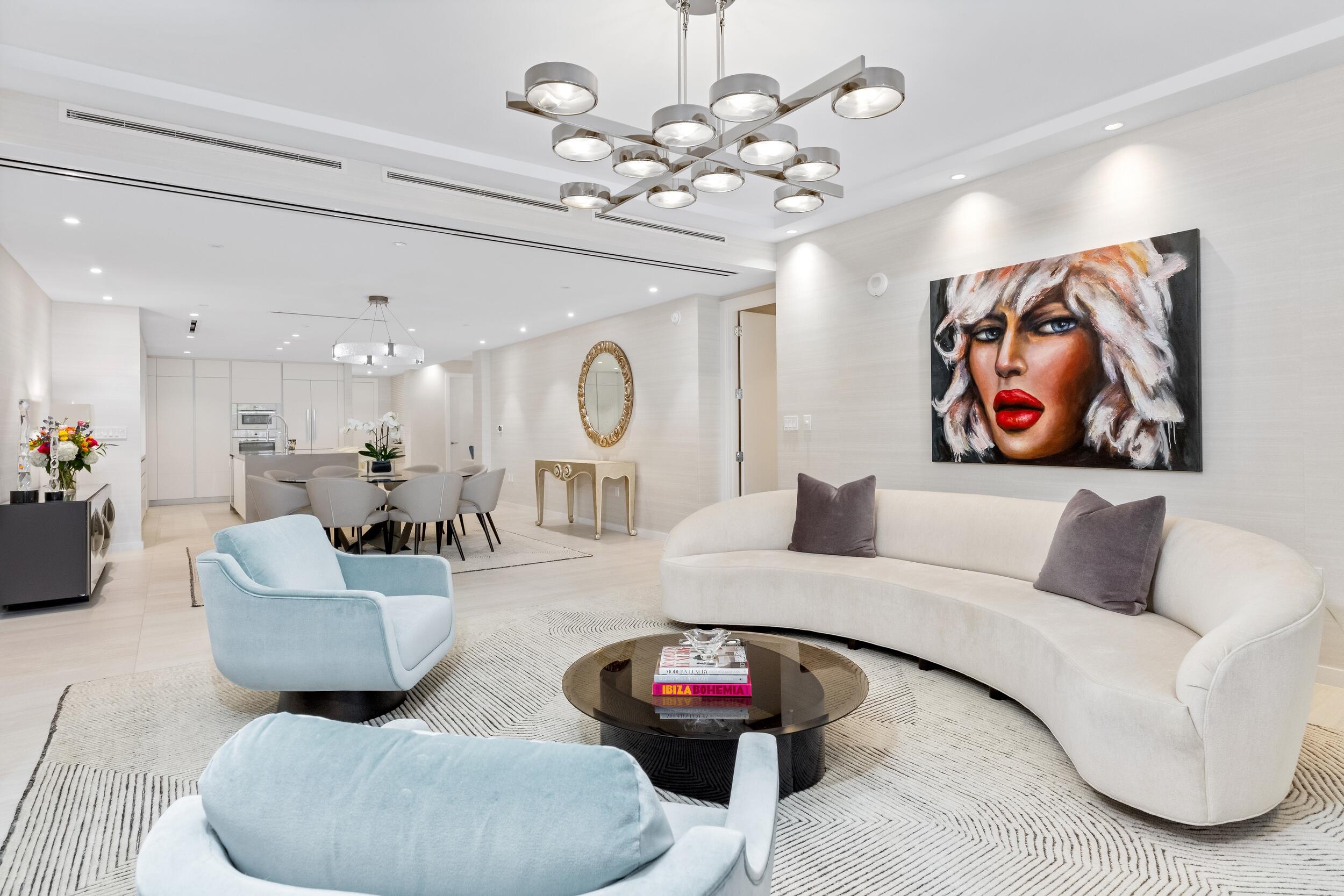 200 Southeast Mizner Boulevard, Unit 203 Boca Raton, FL 33432 - Photo 9 of 47 Living Area