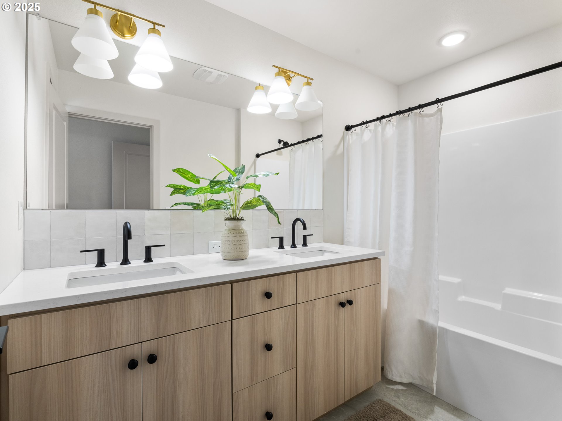 114 Northeast 74th Avenue Portland, OR 97213 - Photo 16 of 20