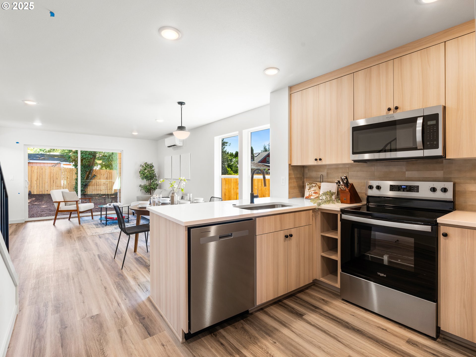114 Northeast 74th Avenue Portland, OR 97213 - Photo 3 of 20