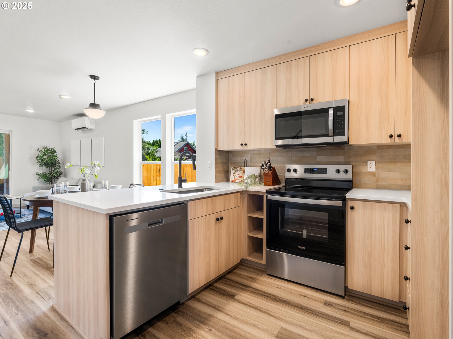 114 Northeast 74th Avenue Portland, OR 97213 - Photo 4 of 20