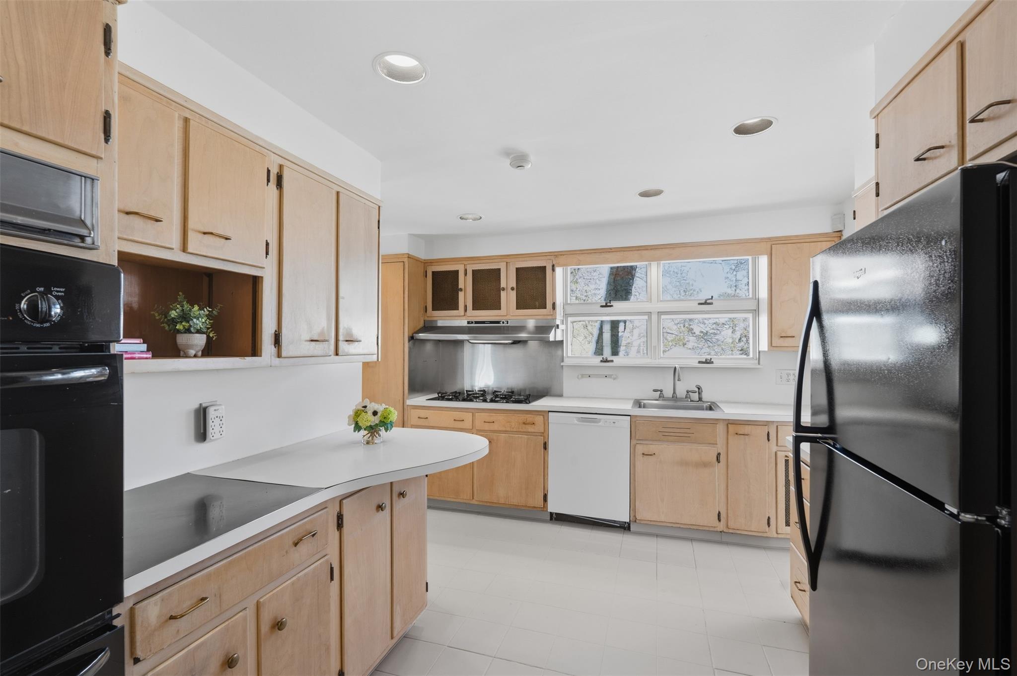 2 Springdale Road Larchmont, NY 10538 - Photo 15 of 32