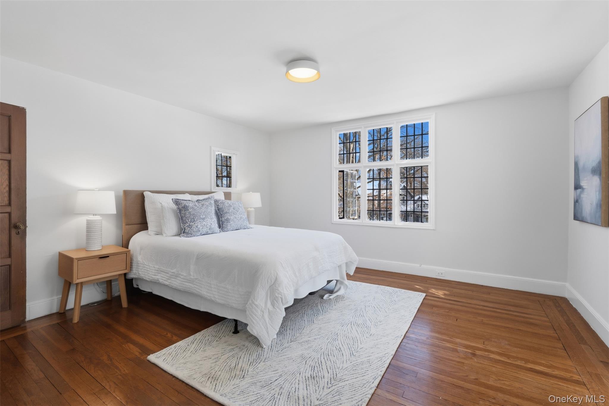 2 Springdale Road Larchmont, NY 10538 - Photo 17 of 32 Main level primary bedroom