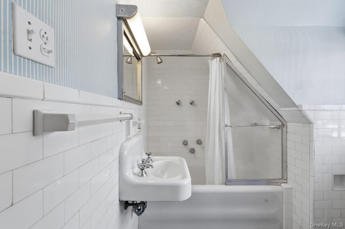 2 Springdale Road Larchmont, NY 10538 - Photo 24 of 32