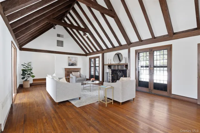 $1,499,000 | 2 Springdale Road, Larchmont, NY 10538