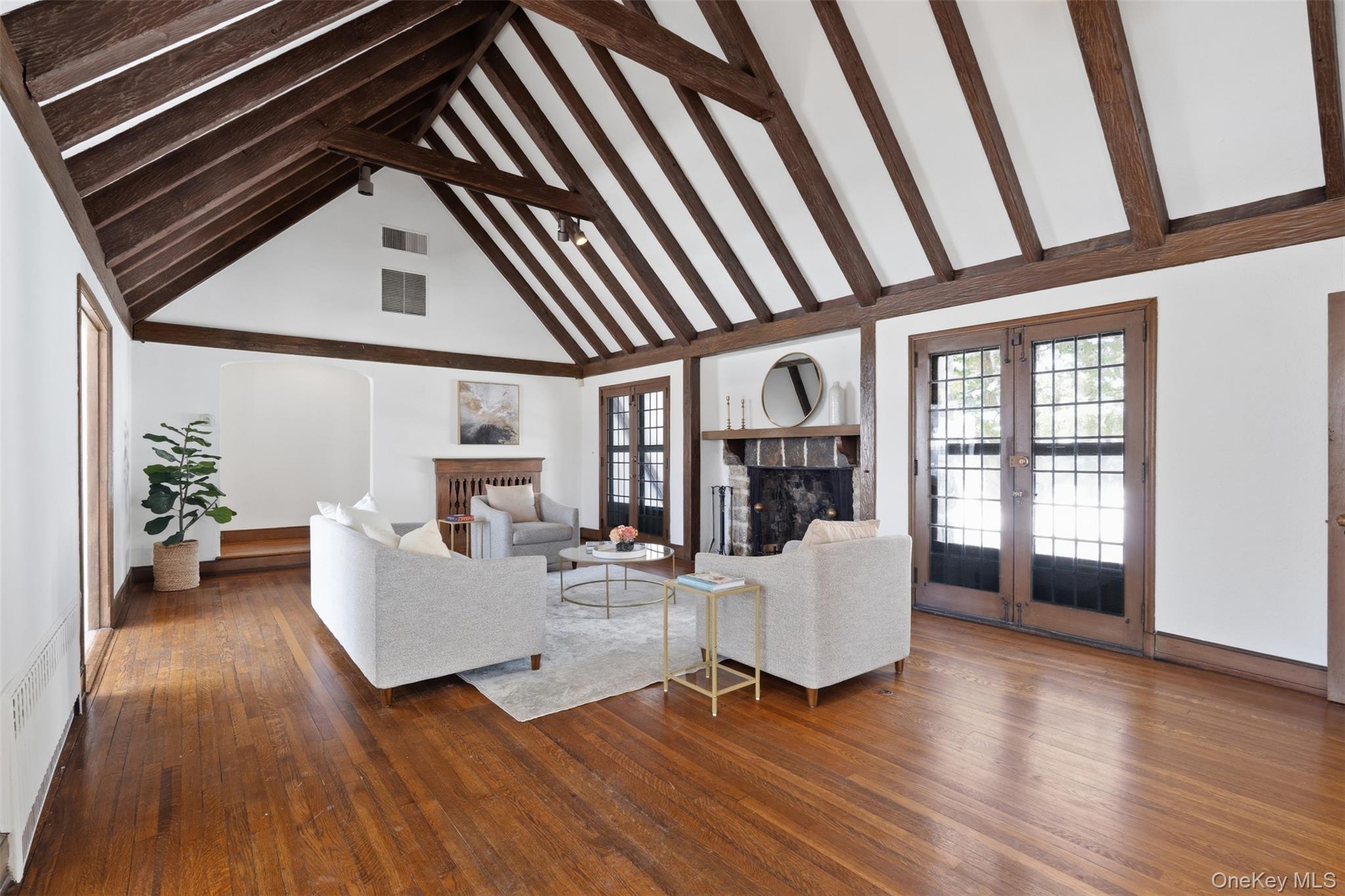 2 Springdale Road Larchmont, NY 10538 - Photo 4 of 32