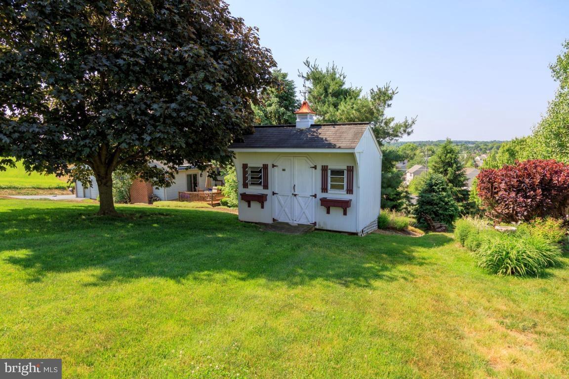 501 Colonial Crescent Drive Lititz, PA 17543 - Photo 14 of 14