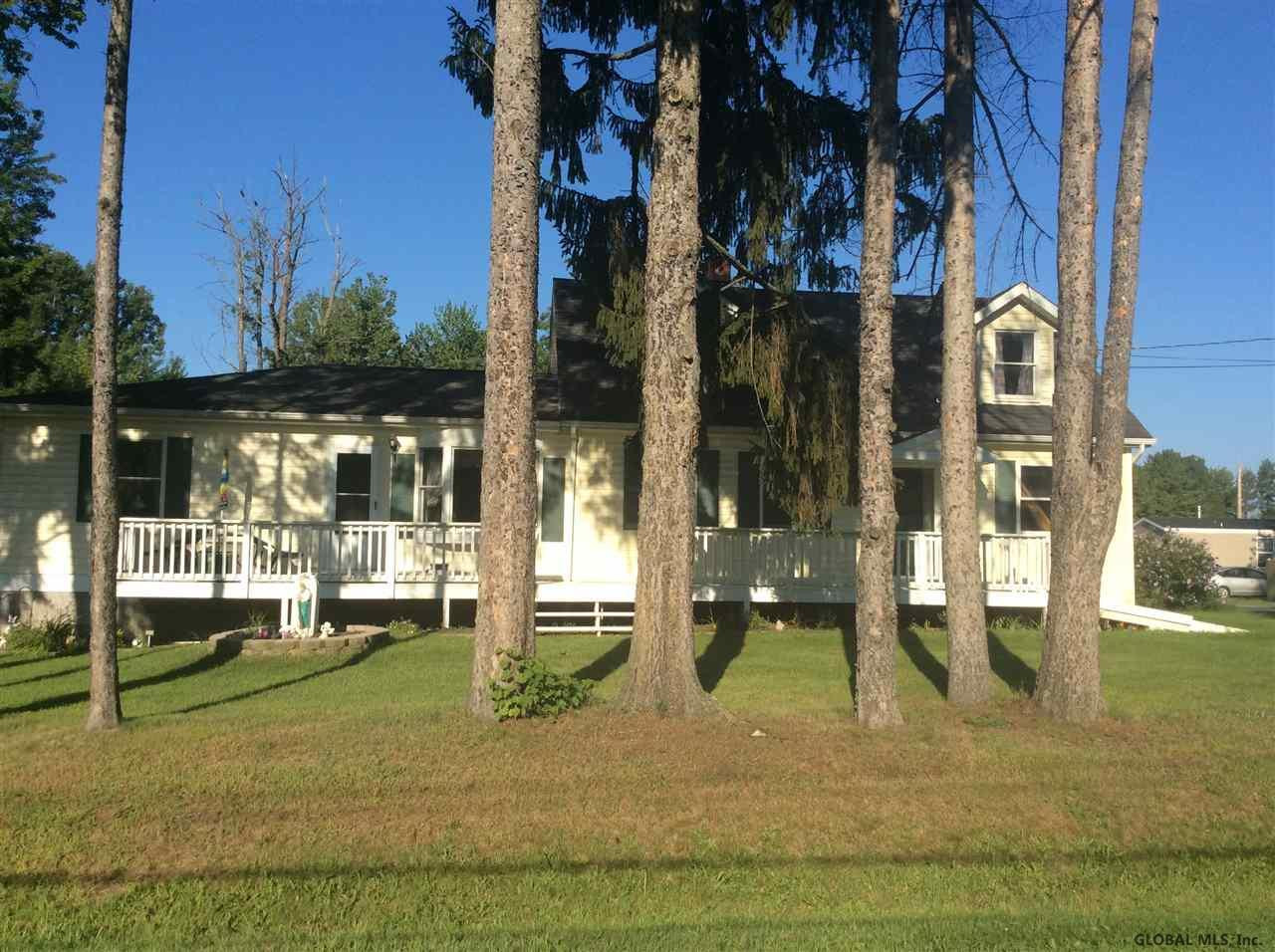 11 Plank Road Halfmoon, NY 12188 - Photo 1 of 25 Photo 1