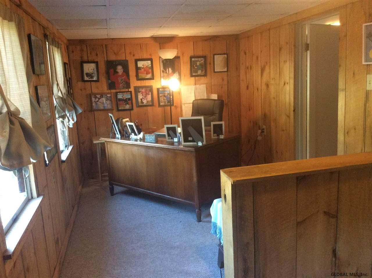 11 Plank Road Halfmoon, NY 12188 - Photo 20 of 25 Photo 20