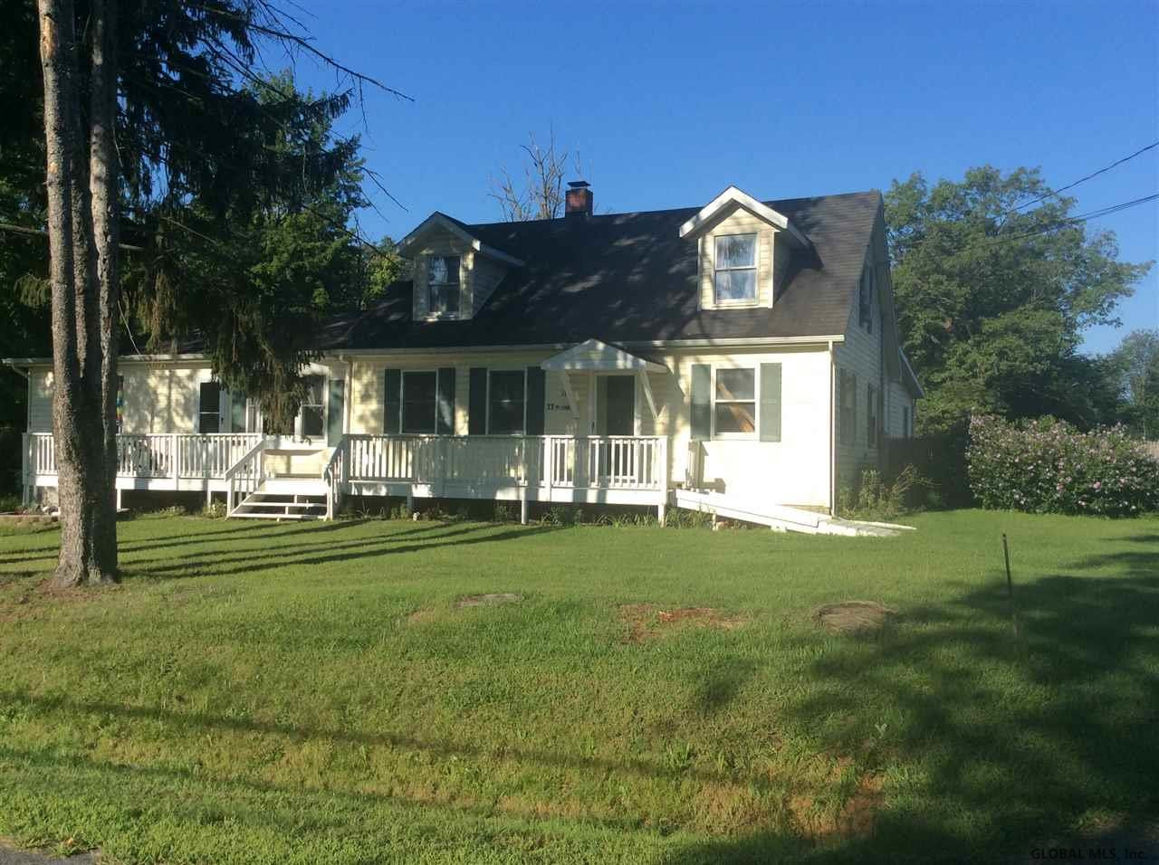 11 Plank Road Halfmoon, NY 12188 - Photo 3 of 25 Photo 3