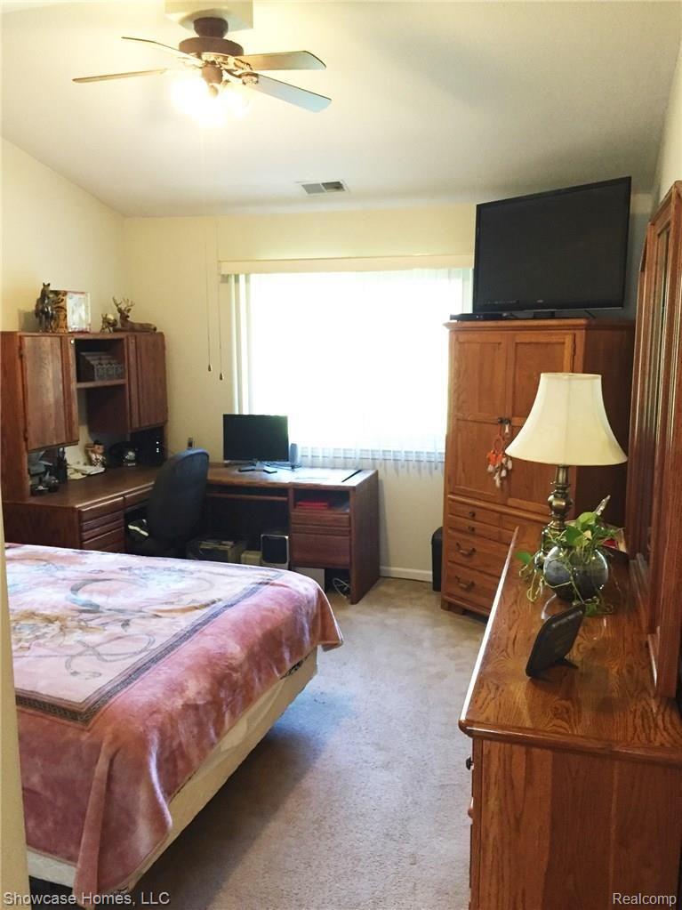 46144 Reedgrass Lane, Unit 5 Belleville, MI 48111 - Photo 24 of 31 01ce2261e04f71a5793a7c78b212421b7887855816.jpg