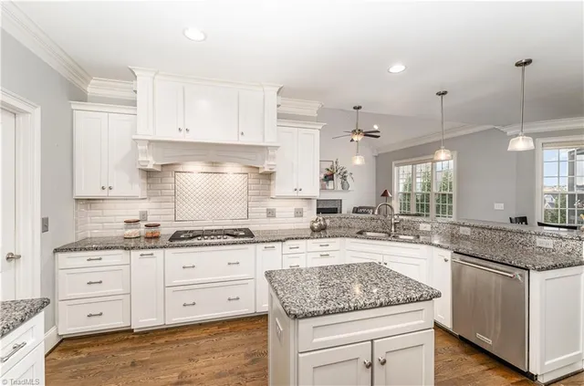 $1,049,999 | 4824 Summer Hl Way, Winston-Salem, NC 27106