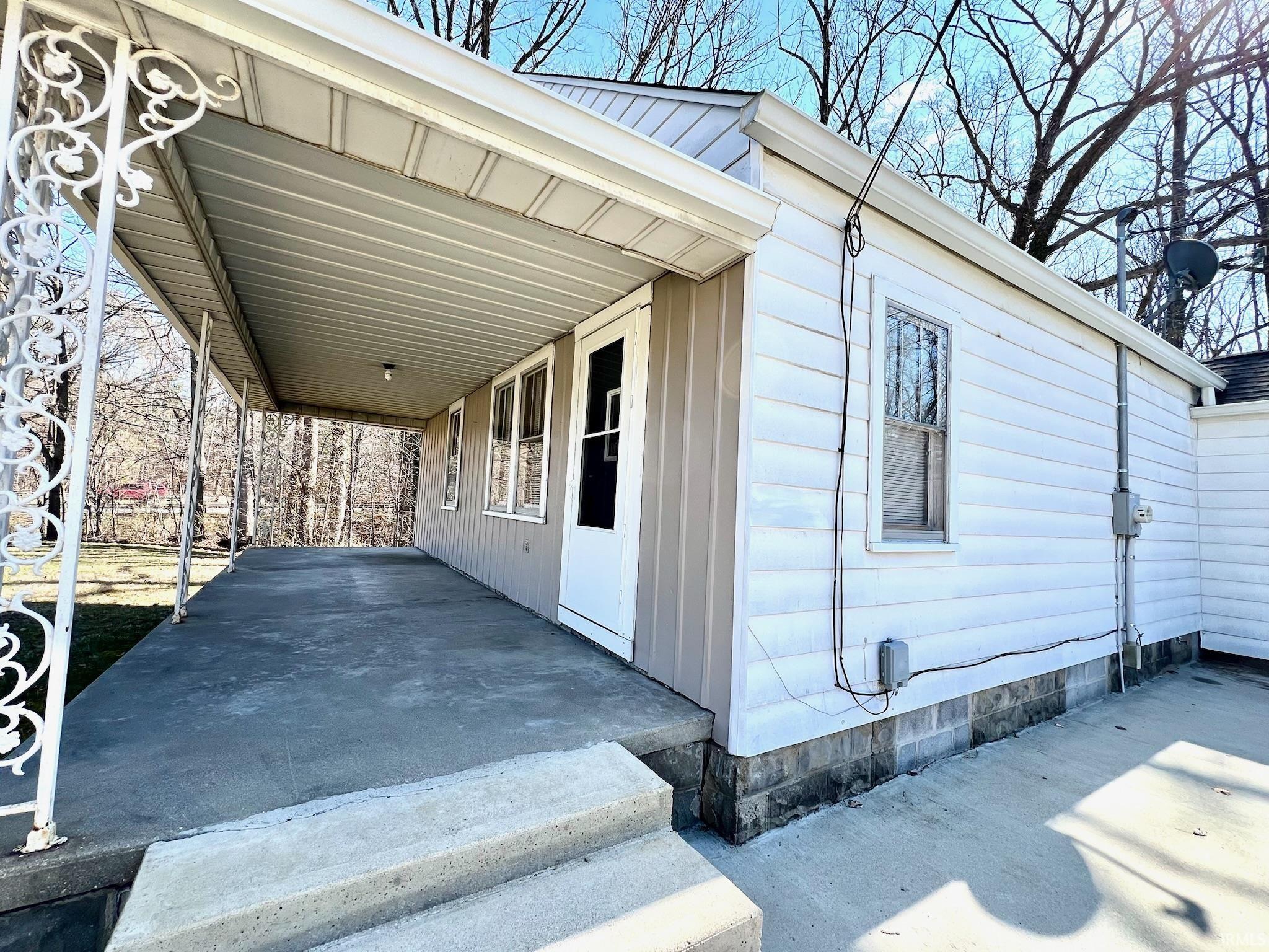 2448 River Road Spencer, IN 47460 - Photo 5 of 31