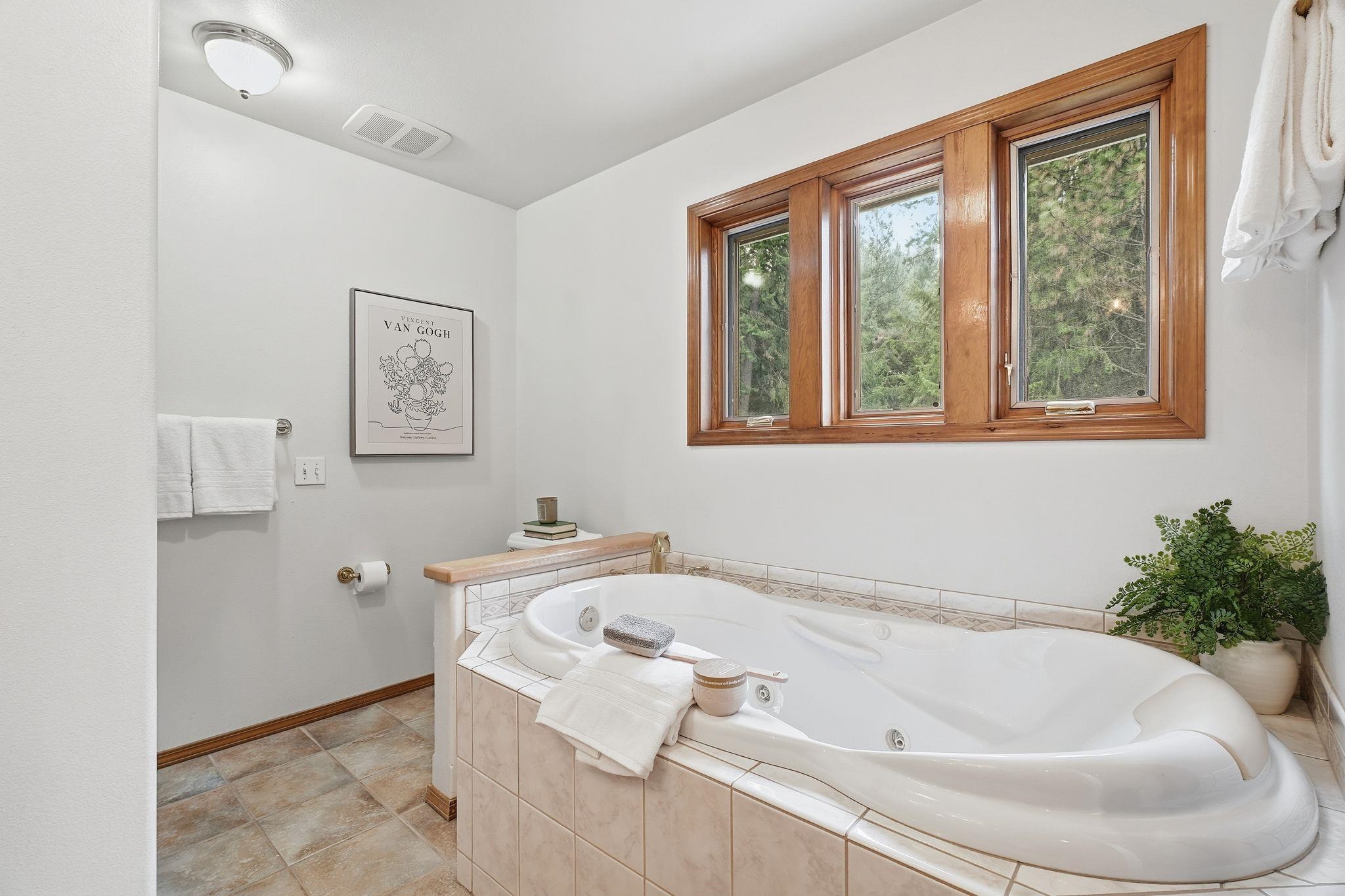 12112 East Burnett Road Mead, WA 99021 - Photo 15 of 45