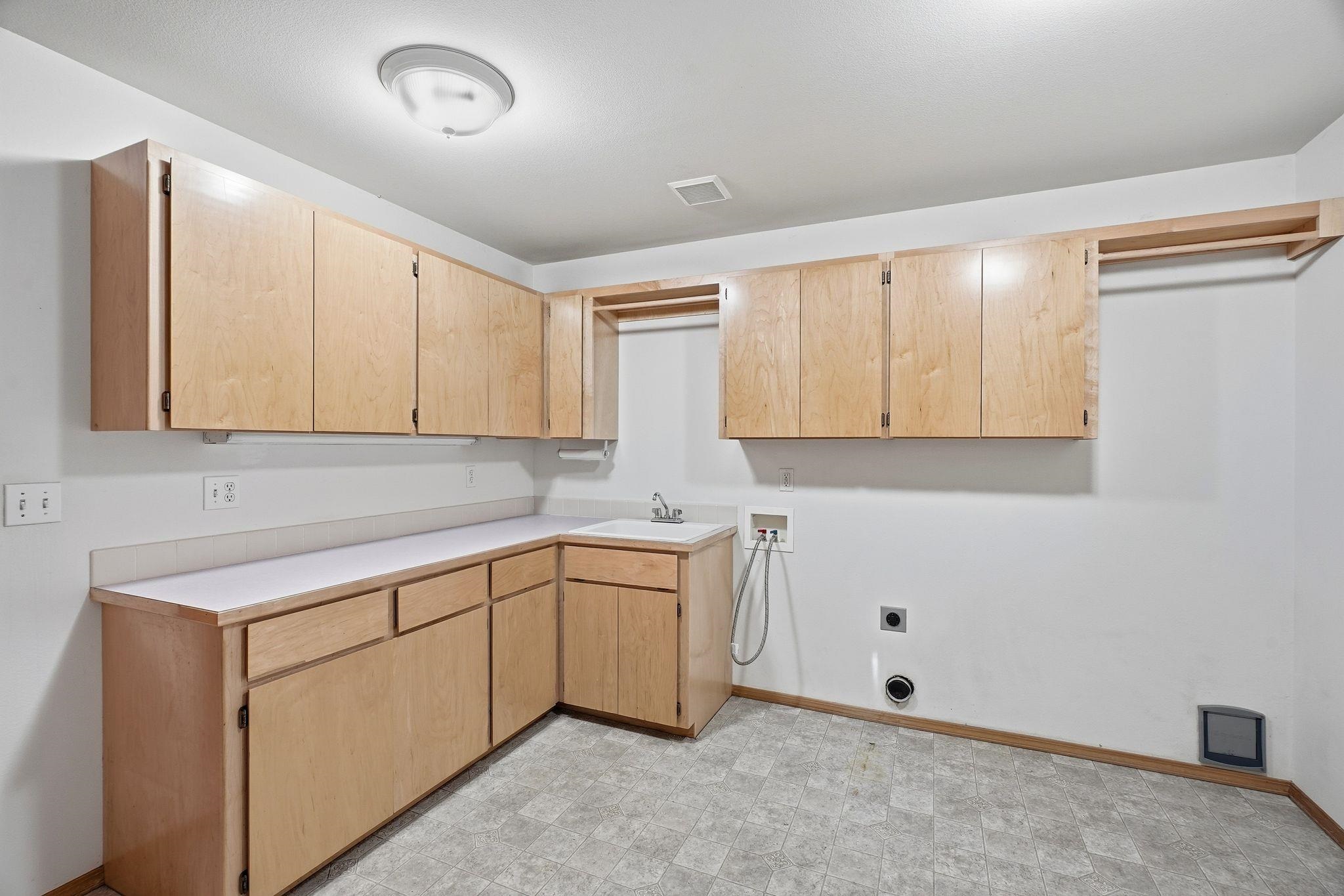 12112 East Burnett Road Mead, WA 99021 - Photo 18 of 45