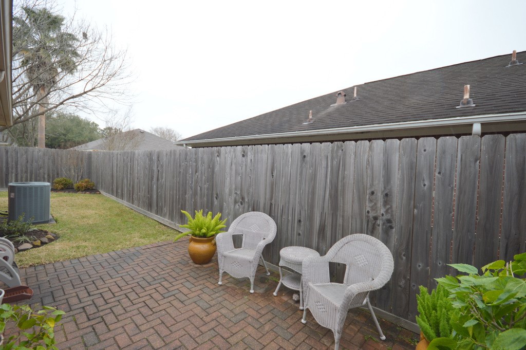 2627 Spring Dusk Drive Spring, TX 77373 - Photo 16 of 24