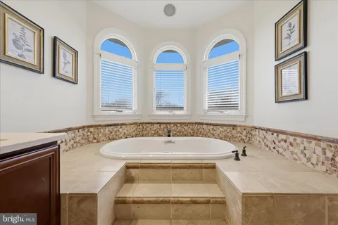 $2,899,000 | 16076 Berlin Turnpike, Purcellville, VA 20132