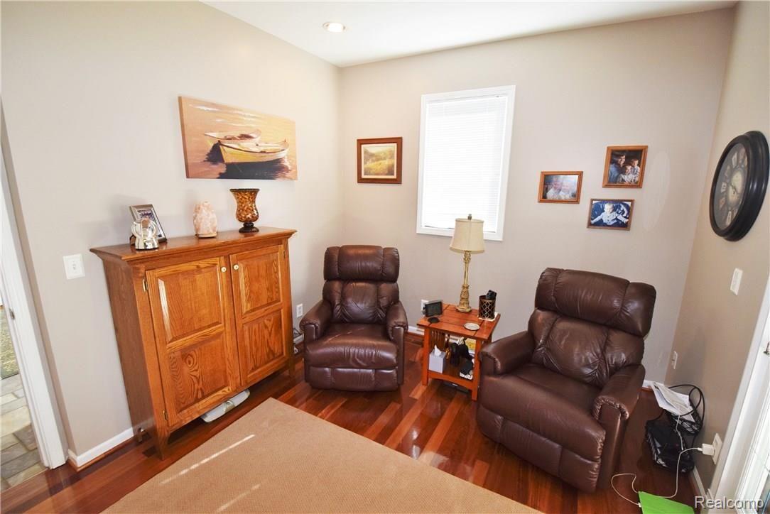 18300 Meridian Road Grosse Ile, MI 48138 - Photo 17 of 53 DSC_0926.JPG