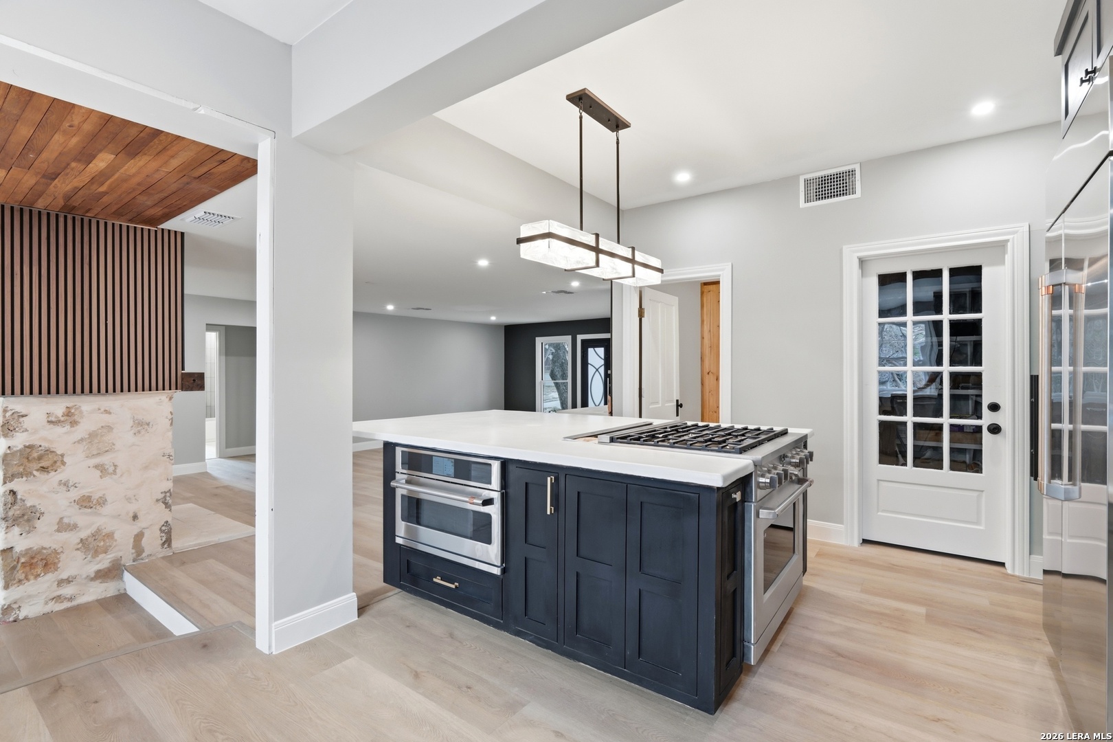 227 East Sunset Road San Antonio, TX 78209 - Photo 21 of 51