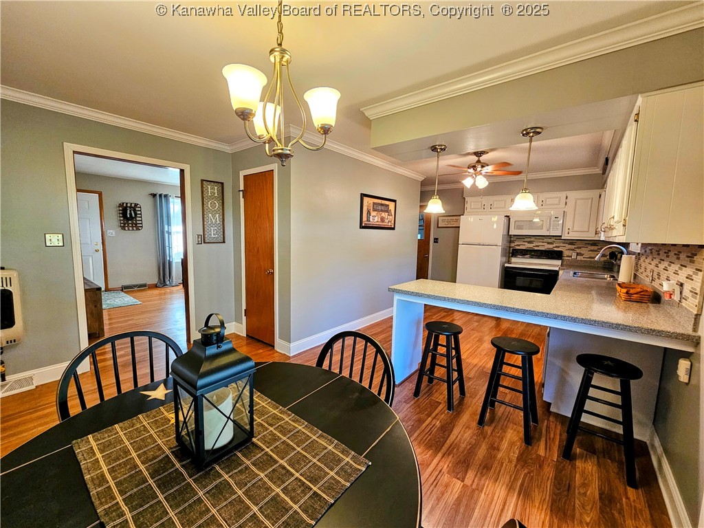 10865 Huntington Road Gallipolis Ferry, WV 25515 - Photo 8 of 40 Dining/Kitchen