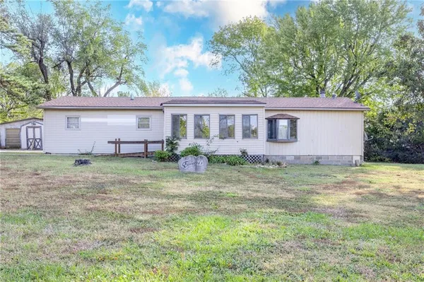 $79,900 | 1421 215th Street, Fort Scott, KS 66701