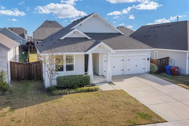 $2,100 | 4136 Down Rush Drive, Royse City, TX 75189