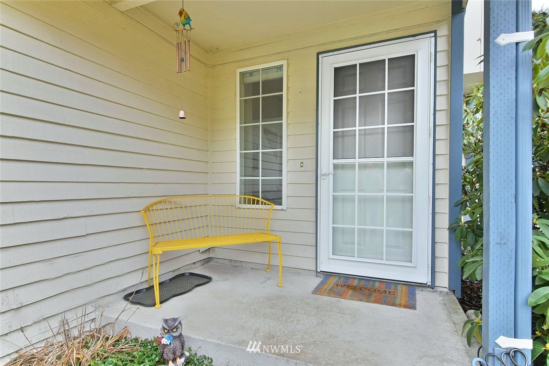 1723 170th Place Southeast, Unit B Bothell, WA 98012 - Photo 1 of 15 Gallery Image 1
