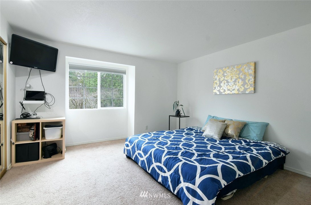 1723 170th Place Southeast, Unit B Bothell, WA 98012 - Photo 8 of 15 Gallery Image 8