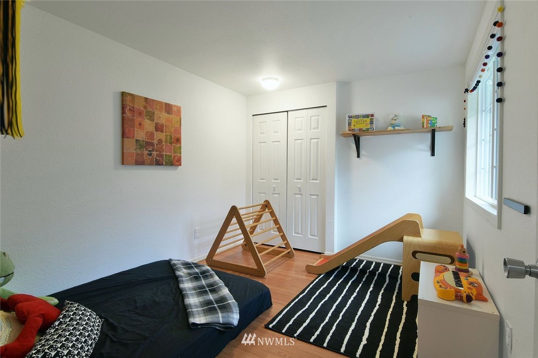 1723 170th Place Southeast, Unit B Bothell, WA 98012 - Photo 10 of 15 Gallery Image 10