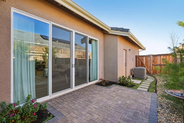 $775,800 | 750 West Main Street, Winters, CA 95694