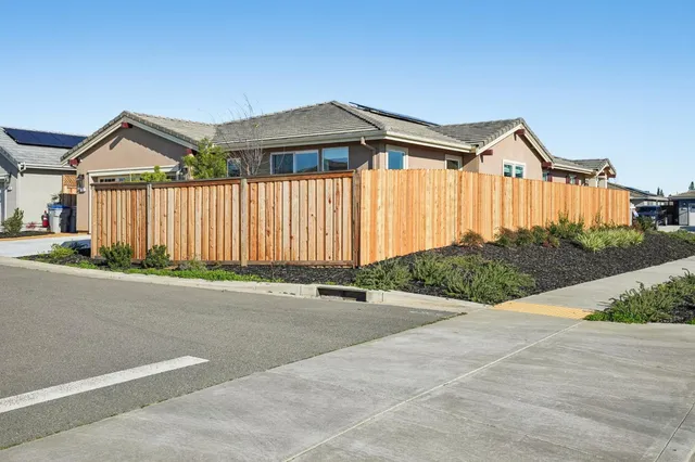 $775,800 | 750 West Main Street, Winters, CA 95694