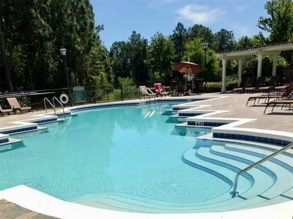 $1,800 | 737 Crest Pines Drive, Unit 613, Orlando, FL 32828