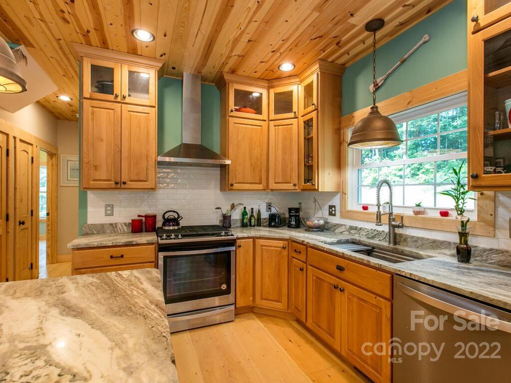827 Hutch Mountain Road Fletcher, NC 28732 - Photo 5 of 46 Gallery Image 5