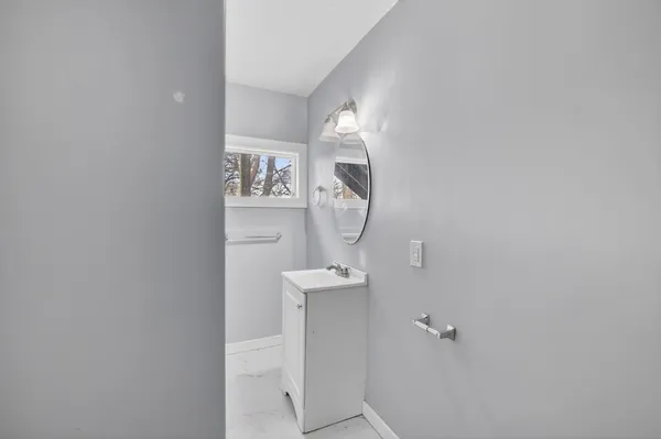 $275,000 | 126 West Lafayette Street, Claremont, NH 03743