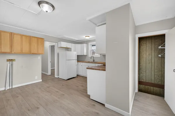 $275,000 | 126 West Lafayette Street, Claremont, NH 03743