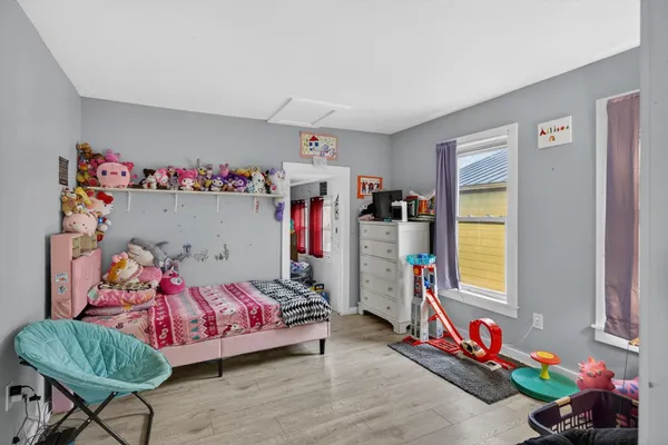 $275,000 | 126 West Lafayette Street, Claremont, NH 03743