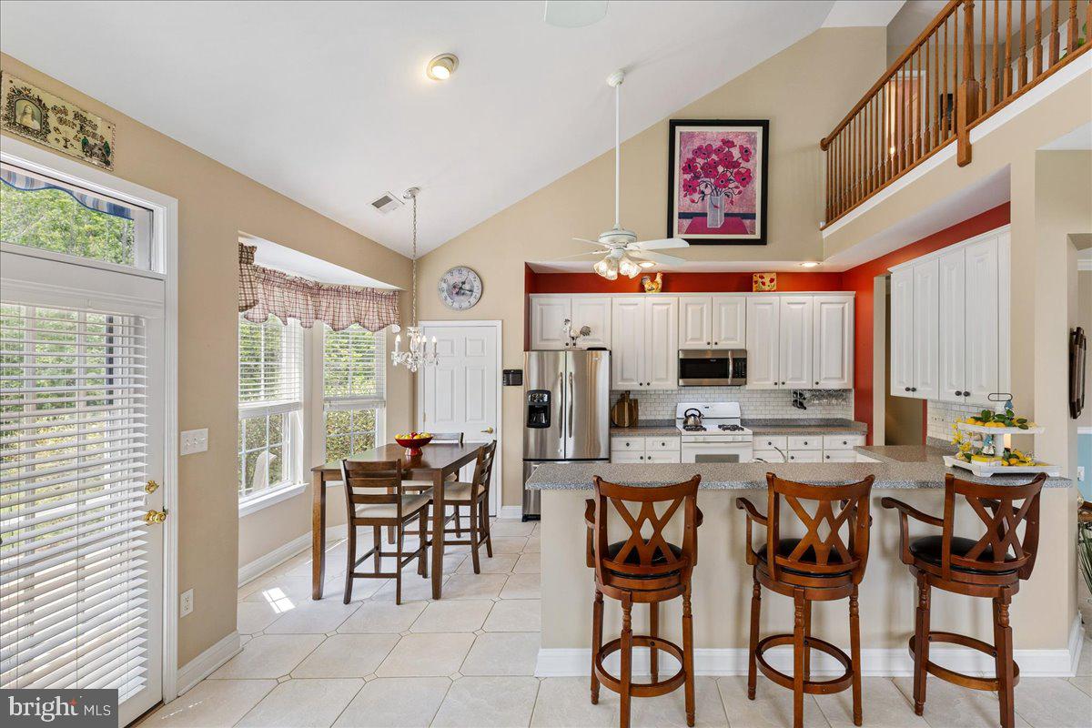 10 Fitzgerald Lane Columbus, NJ 08022 - Photo 9 of 33 a view of a dining room with furniture window and outside view