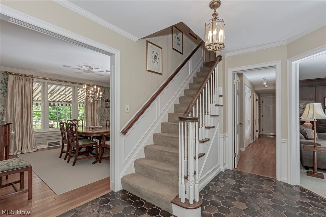 2889 Manchester Road Shaker Heights, OH 44122 - Photo 7 of 28 Gallery Image 7