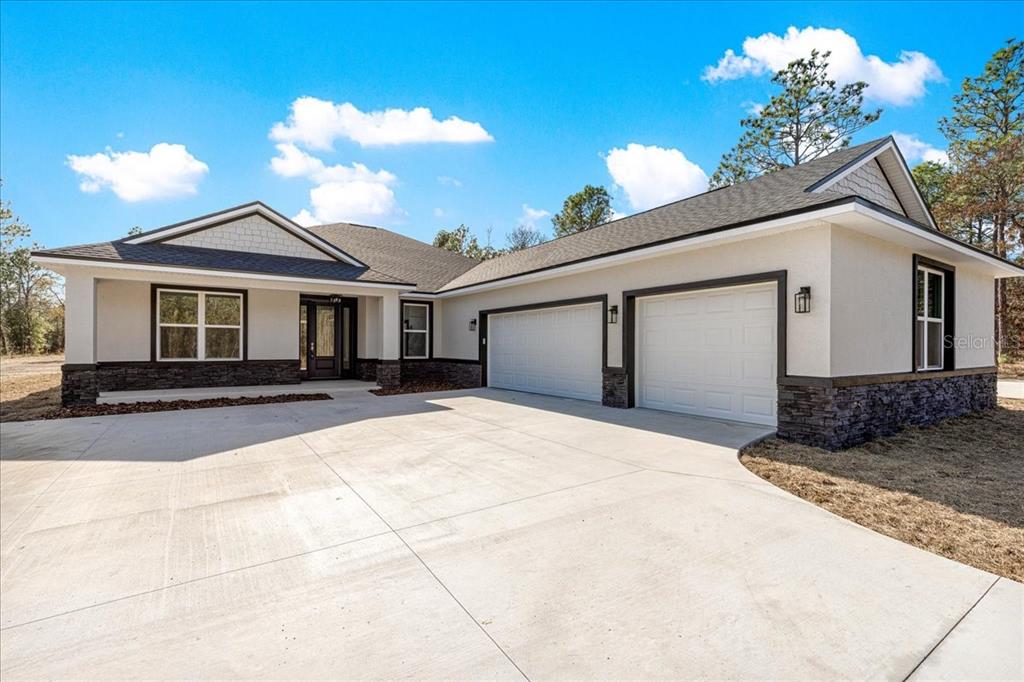 125 Southwest 125th Ct Road Dunnellon, FL 34432 - Photo 4 of 46