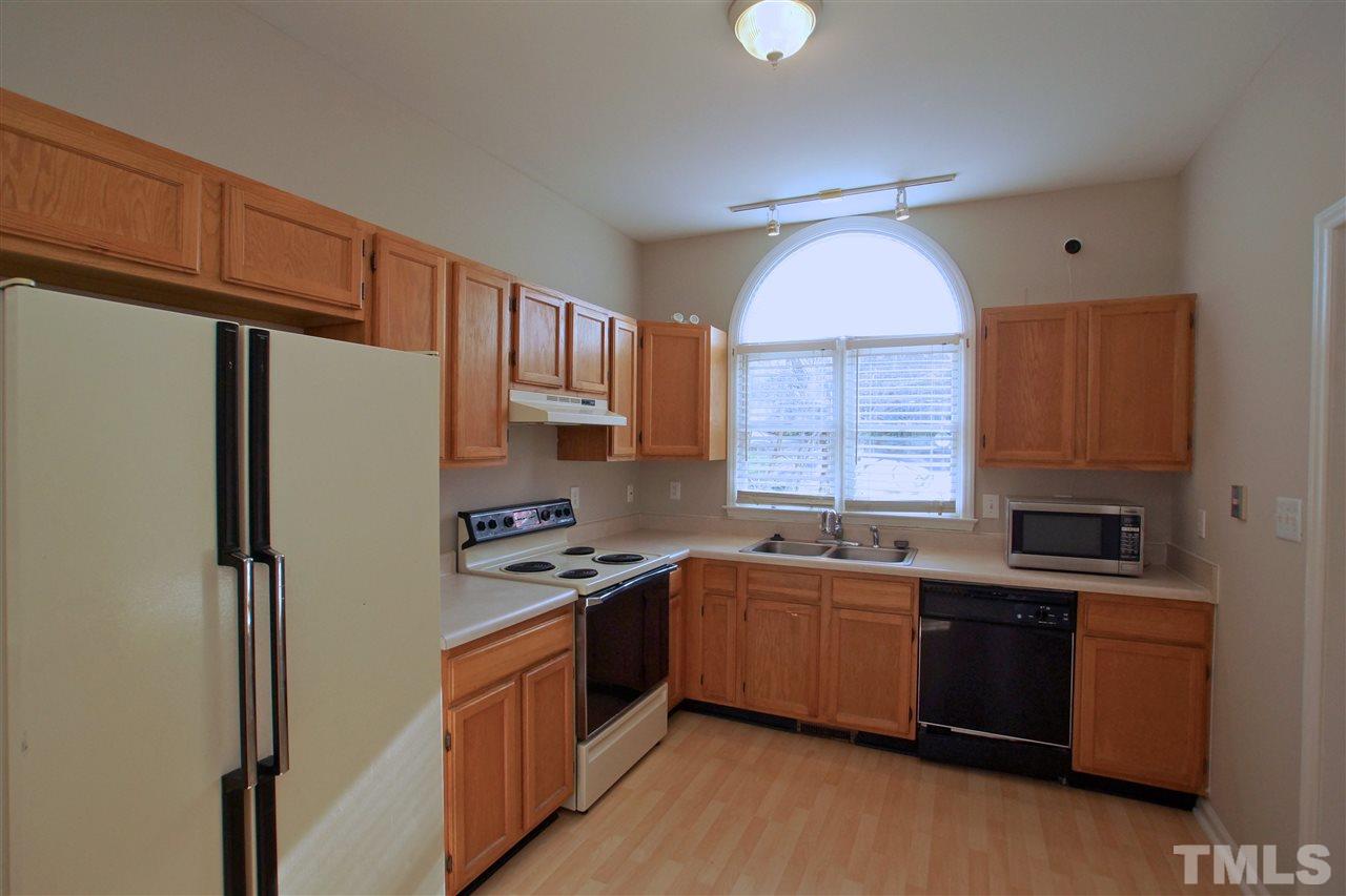 1605 Lethbridge Court Raleigh, NC 27606 - Photo 6 of 25 Gallery Image 6