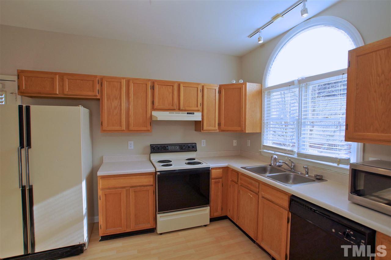 1605 Lethbridge Court Raleigh, NC 27606 - Photo 7 of 25 Gallery Image 7