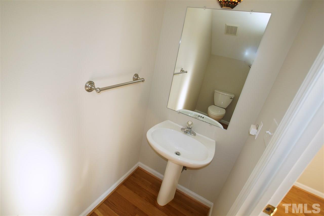 1605 Lethbridge Court Raleigh, NC 27606 - Photo 10 of 25 Gallery Image 10