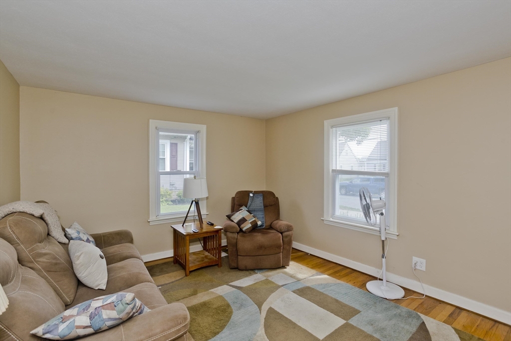 140 Winton Street Springfield, MA 01118 - Photo 15 of 34 Gallery Image 15