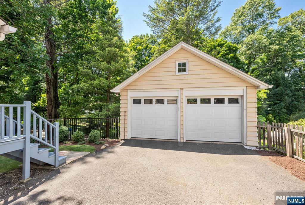 552 Hillcrest Road Ridgewood, NJ 07450 - Photo 24 of 26