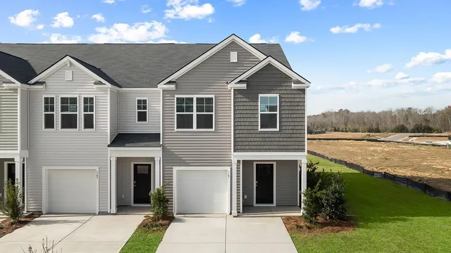 $342,715 | 167 Yarrow Way, Moncks Corner, SC 29461