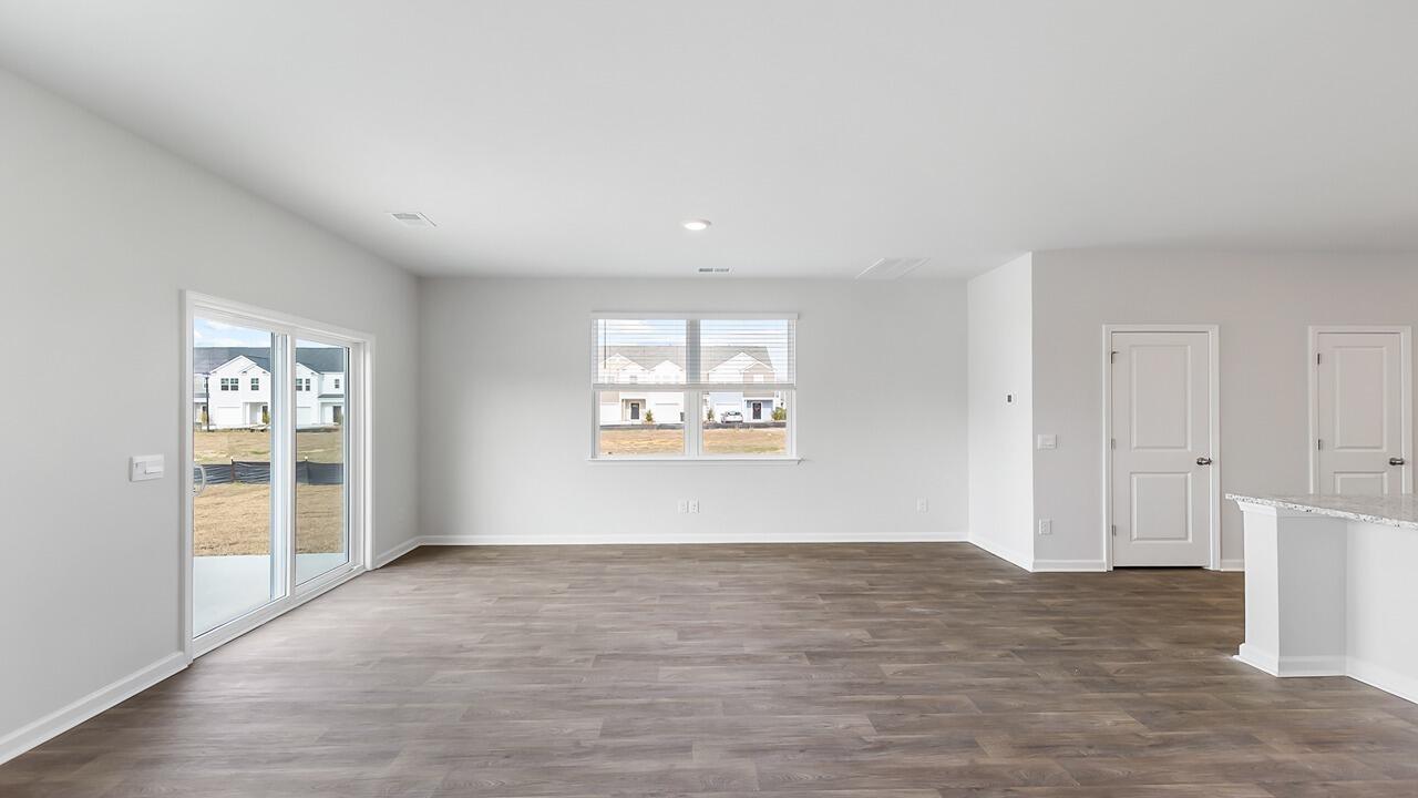 167 Yarrow Way Moncks Corner, SC 29461 - Photo 4 of 31 167 Yarrow 8