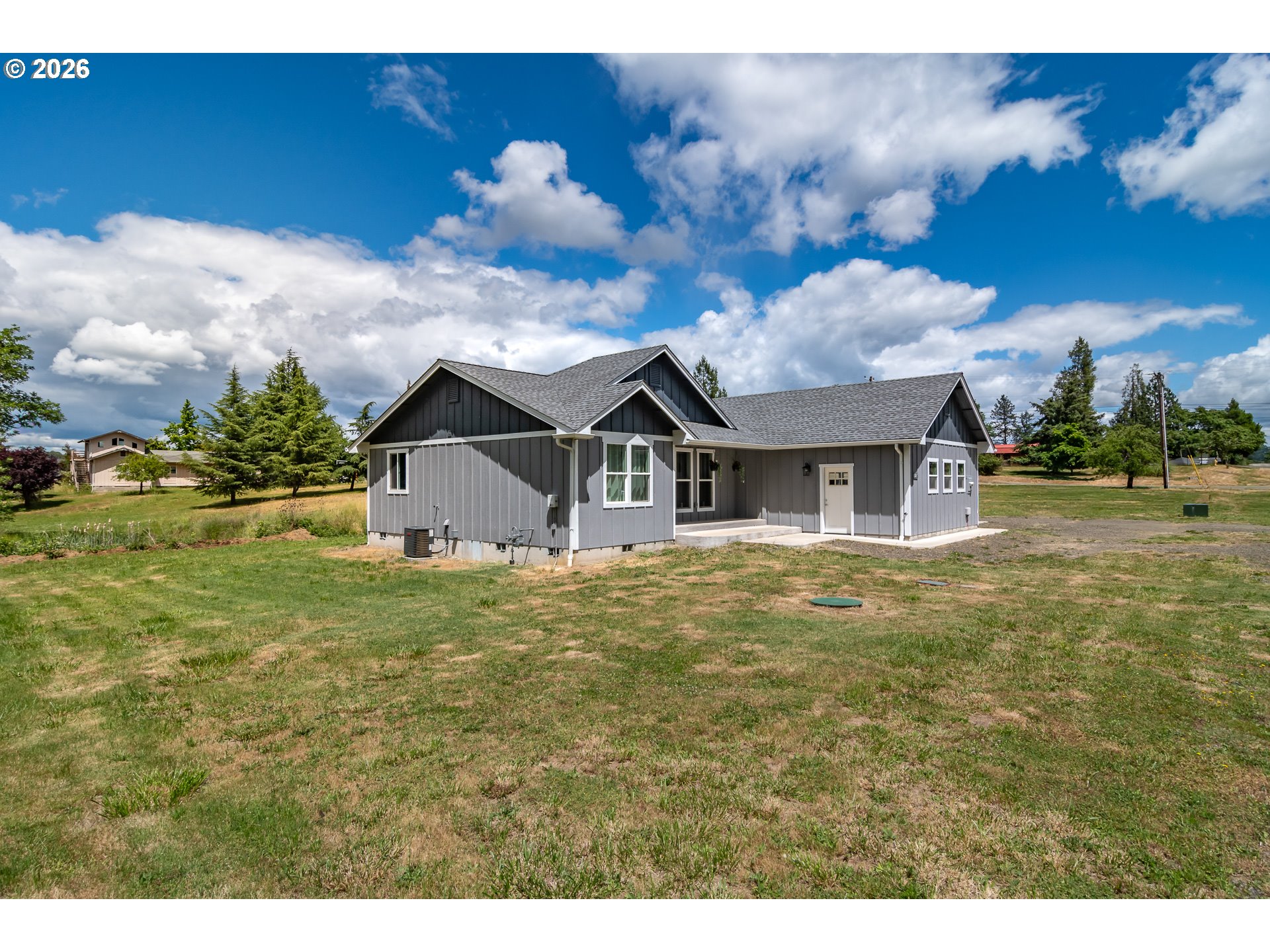 1927 Southwest Duke Road Sutherlin, OR 97479 - Photo 5 of 38