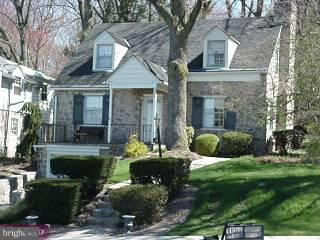 1215 Lorraine Road Reading, PA 19604 - Photo 2 of 6 Gallery Image 2