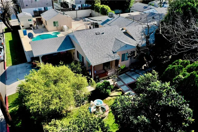 $1,599,000 | 5654 Stansbury Avenue, Van Nuys, CA 91401