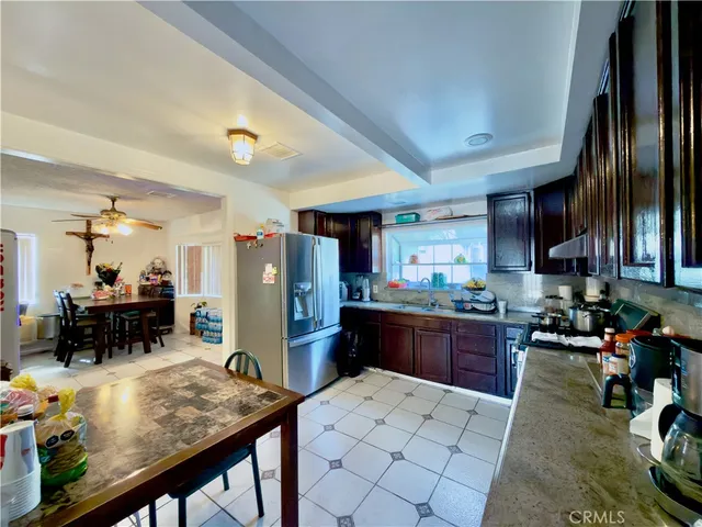 $1,599,000 | 5654 Stansbury Avenue, Van Nuys, CA 91401