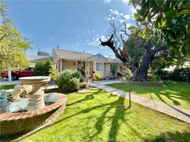 $1,599,000 | 5654 Stansbury Avenue, Van Nuys, CA 91401
